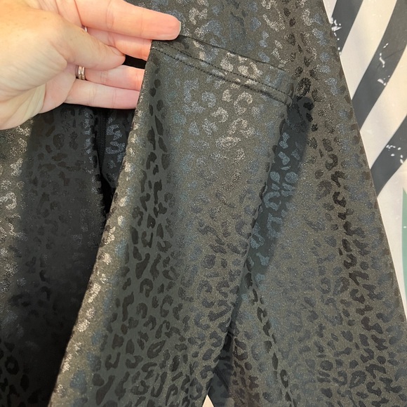 Kimberly C Leopard Shimmer Legging - Picture 1 of 4